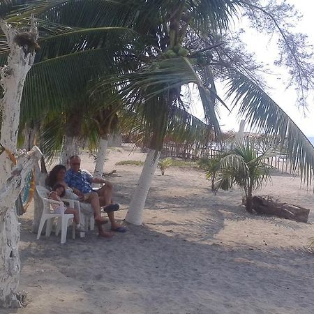 Caribbean Coral Inn Tela Extérieur photo