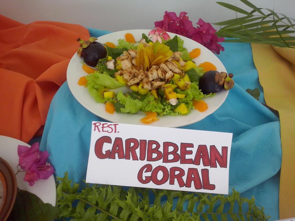 Caribbean Coral Inn Tela Extérieur photo